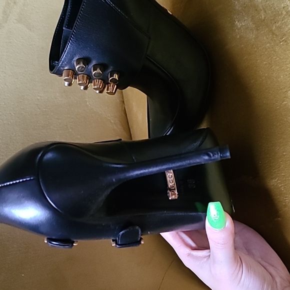 Gucci studded heels - Picture 2 of 5
